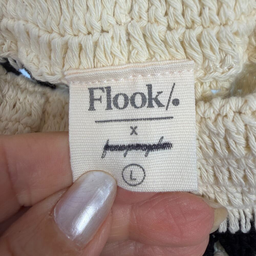 FREE PEOPLE x FLOOK Granny Square Crochet Shorts Womens Cream Black Size L Boho - Picture 3 of 8